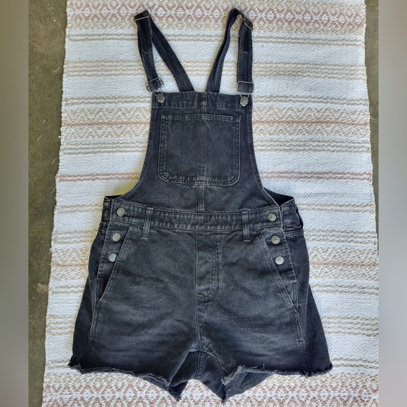Madewell Adirondack Short Overalls - Picture 3 of 10